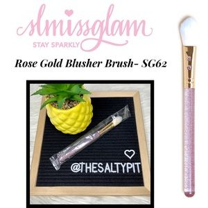 NIP Slmissglam Rose Gold Blusher Brush